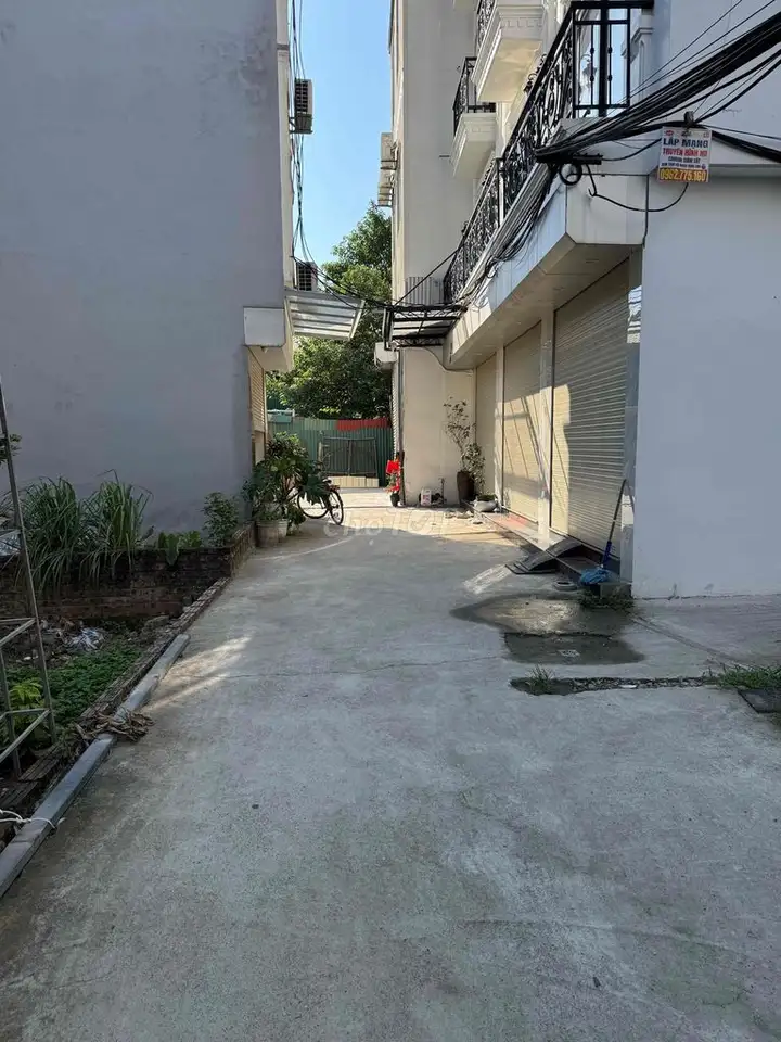 Продажа дома 5 этажей в Cự Khối, Long Biên, автомобиль у двери