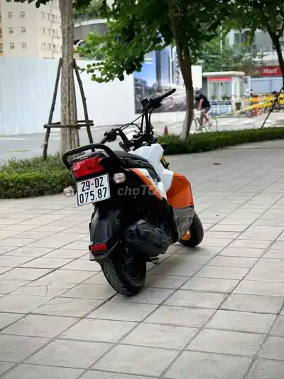 Honda Zoomer X 2018 Бело-оранжевый Стильный 29D2