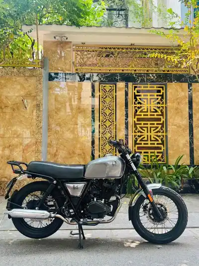 Brixton BX 150 Silver FI, морская столица, пожар, красивый автомобиль