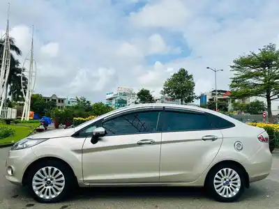Автомобильный золотой песок Ford Fiesta 2012