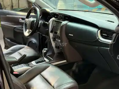 Toyota Fortuner 2.7V 4x2 2019 бензин задний привод отличное состояние