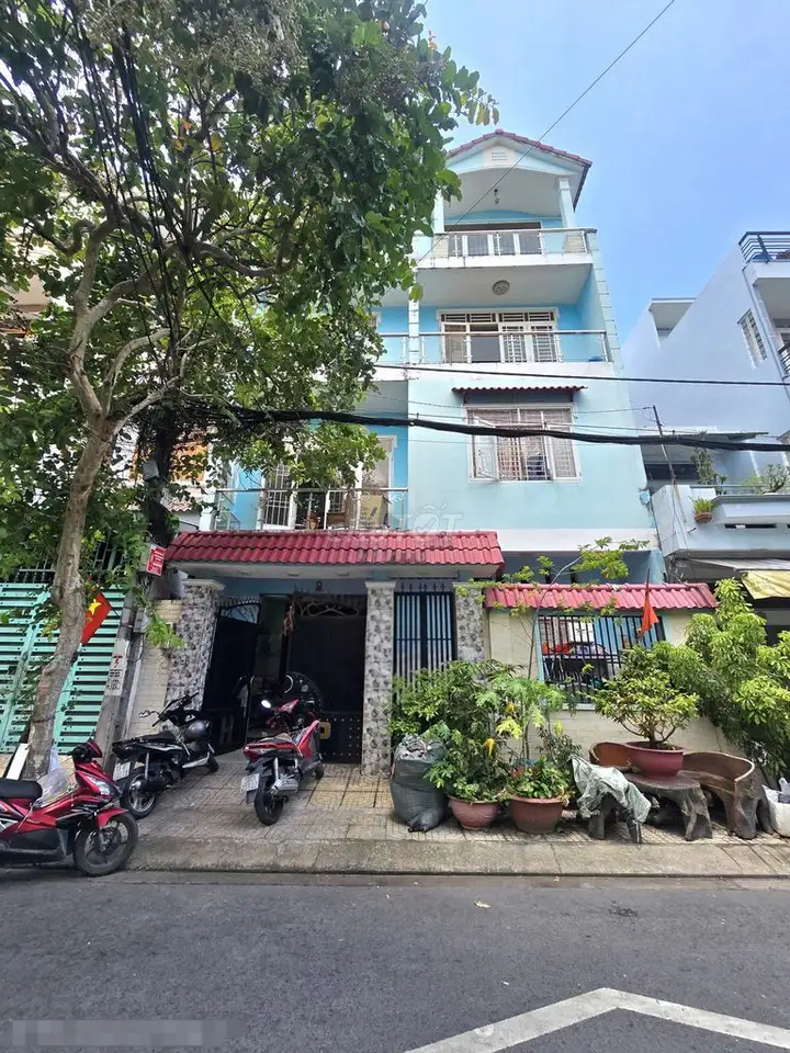 MT Lê Niệm-Tân Phú. Дт 9x20- 3 этажа, ст- всего 24 МИЛЛИАРДА