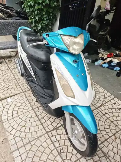 Kymco Candy 50cc сине-белый, отличный пластик, все функции