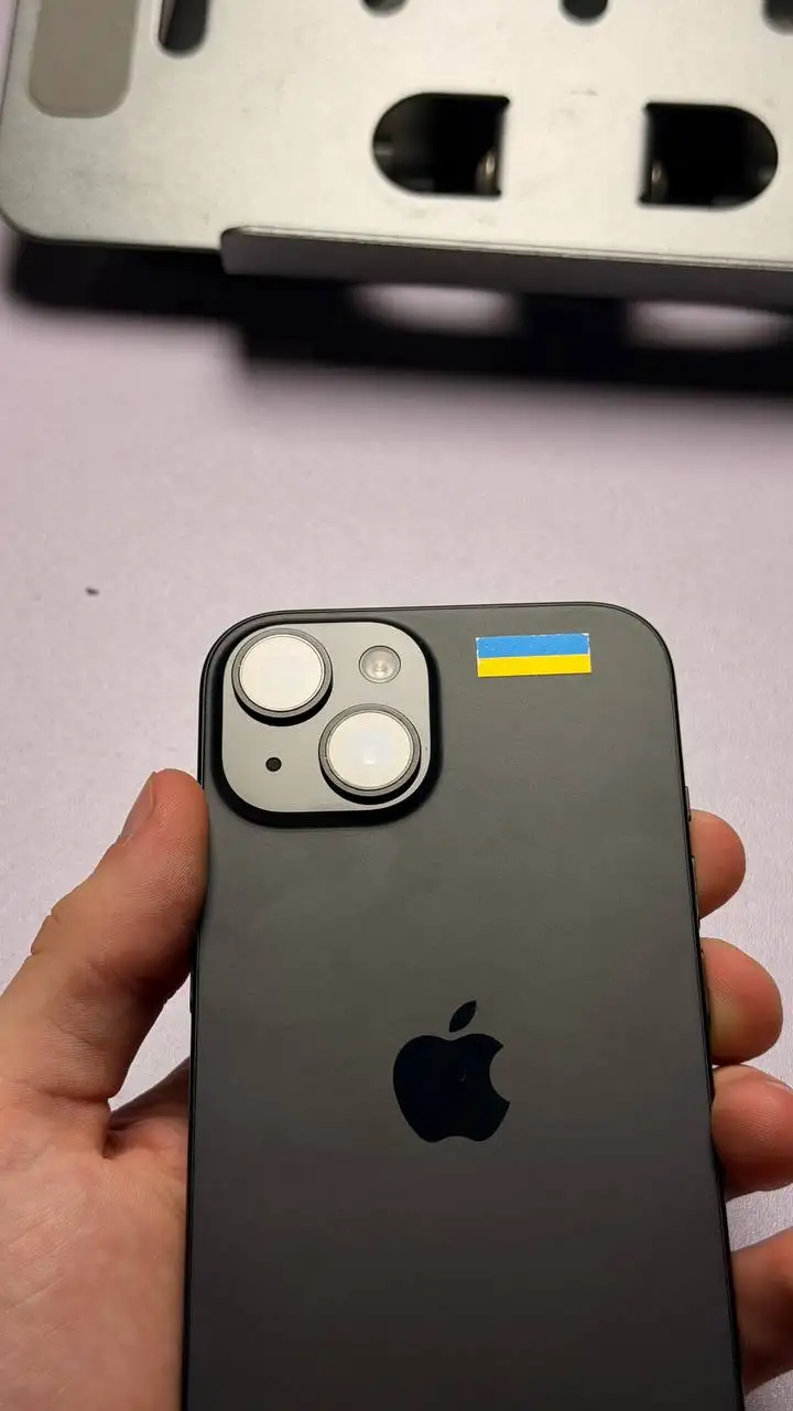 iPhone 15, 128 ГБ