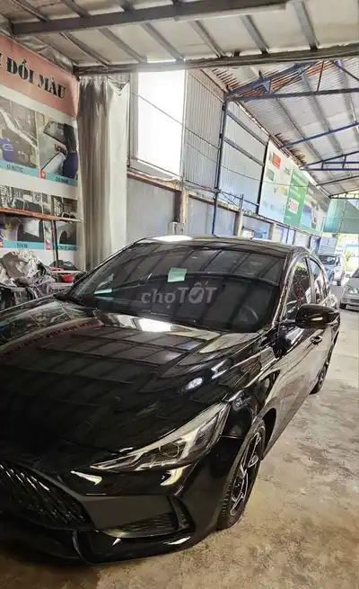 MG MG5 Luxury черный