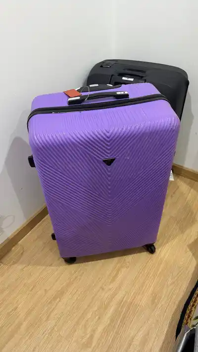 Чемодан XL