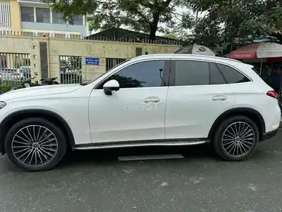 Мерседес-Бенц GLC 300 V1 2023 Белый 30 000 км