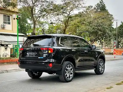 Ford Everest 2022 2.0 4x2 Titanium в супер состоянии