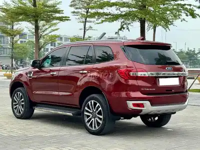 Ford Everest Titanium 1 привод 2021 красный 80 тыс. км