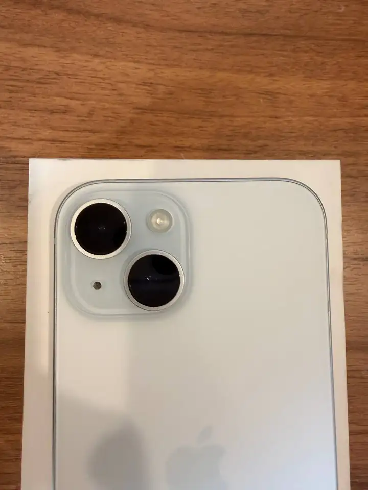 iPhone 15 256 ГБ