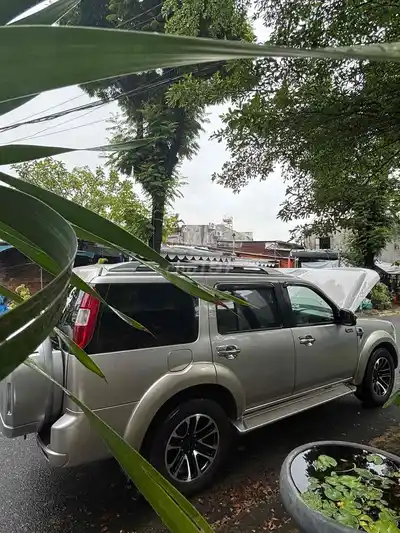 Ford Everest 2014 серебристый
