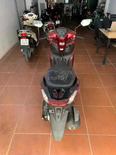 Honda Lead 125 2025 CBS красный
