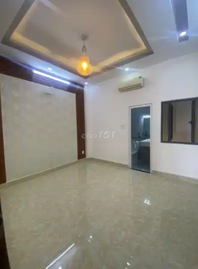 Аренда дома фасад 230B Phan Dinh Phung, Ward 1, Q. Phu Nhuan