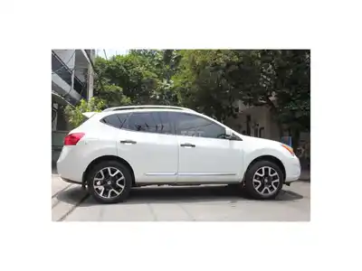 Ниссан Роуг SL AWD 2010 Белый американец