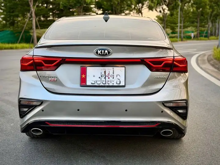 Kia Cerato 2021 2.0 Premium Silver 45000 km