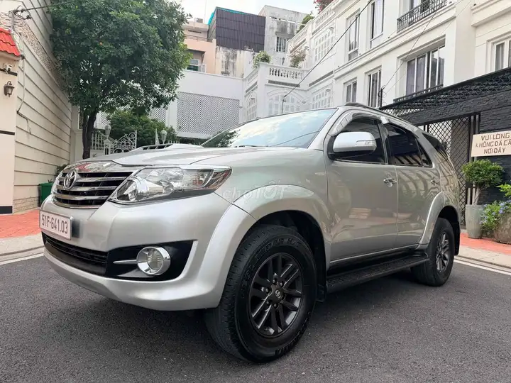 Toyota Fortuner 2.5G механика 7 мест 2016 г.в.