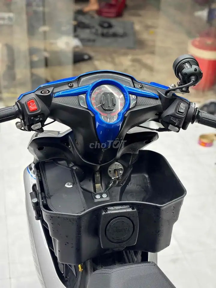 Yamaha Exciter 1S9A сине-серебристый