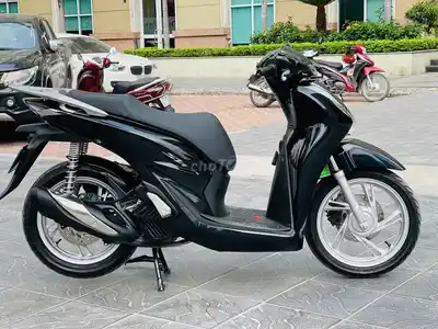 Мопед Honda SH Черный 125cc в отличном состоянии