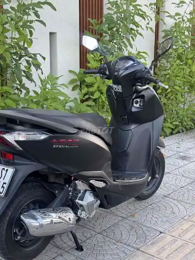 Honda Lead 2023 Special Edition, матовый чёрный