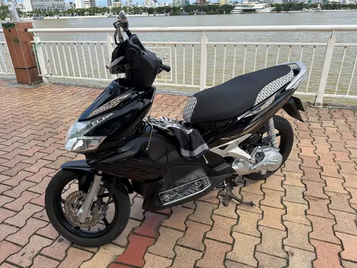 Honda DIOr 2007 (Honda Air Blade 2007 тюнинг)