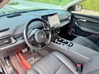 VinFast VF8 Eco 2023 Full Adas с покупкой батареи CATL