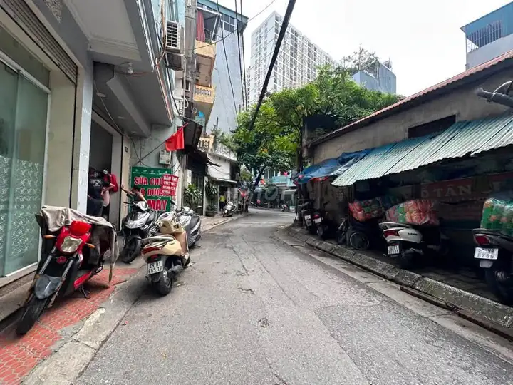 Маc Thị Bưởi, 50 м², 5 этажей