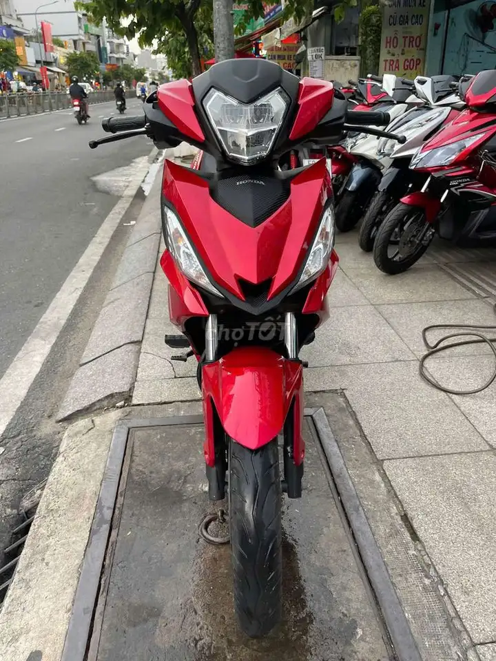 Honda Winner 2019 Красный