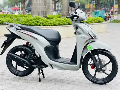 Скутер Honda Vision серый, свежий год, от собственника