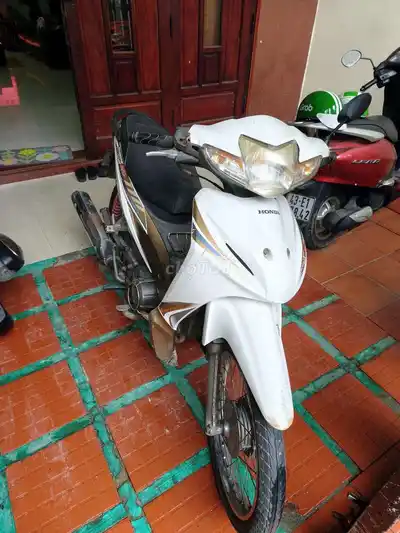 Honda Wave RS белый оригинальный бензиновый