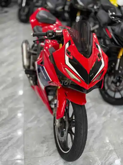 Honda CBR150R ABS с первоначальным взносом 7.000.000