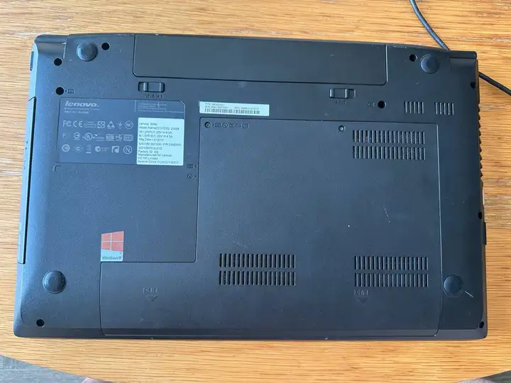 Lenovo B590