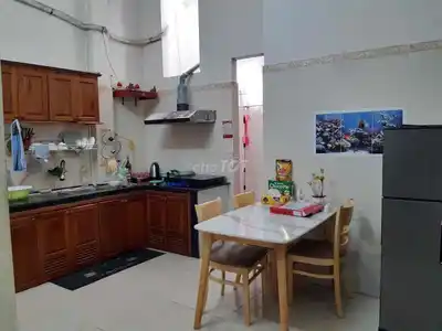 Угловой дом с доходом от аренды