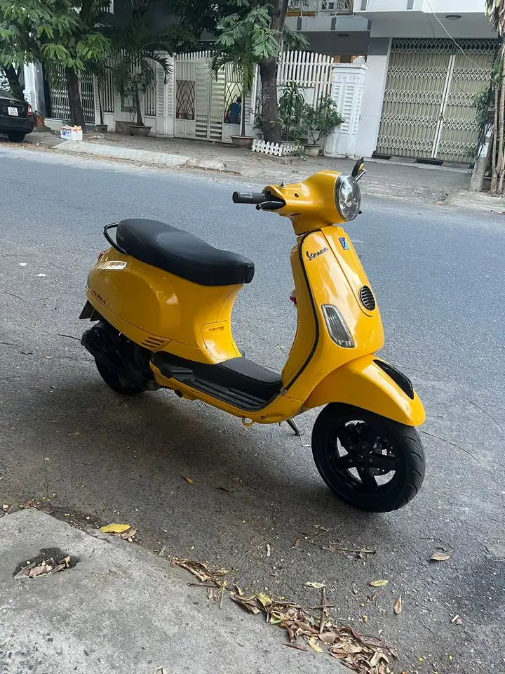 Vespa 150 lx