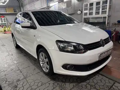 Volkswagen Polo Sedan 2015 белый