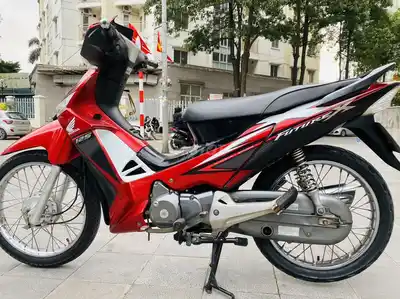 Honda Future X 125 красный, механическая КПП