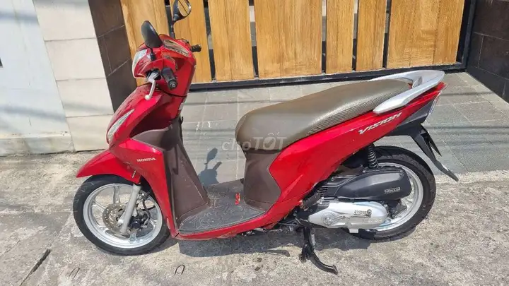 Honda Vision 2016, красный