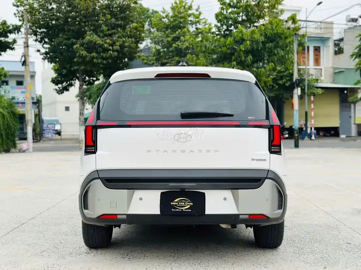 Hyundai Stargazer Premium, белый