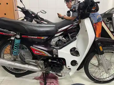 Honda Dream II 2019 50cc Черно-белый