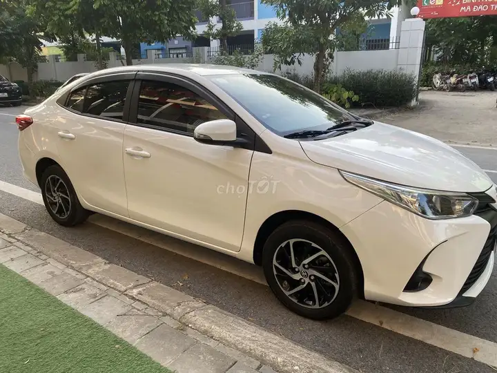 Toyota Vios 1.5E CVT автомат, 2022 г.в., от собственника