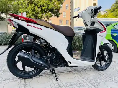 Honda Vision 110 2021 Белый, состояние отличное, как новый
