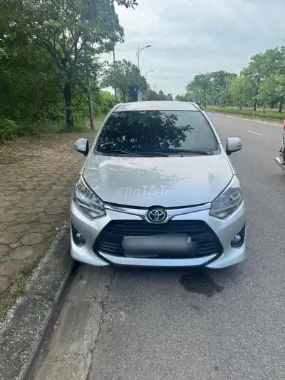 Toyota Wigo 2019 AT серебристый 5 мест