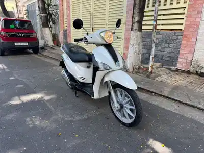 Скутер Piaggio Liberty 125
