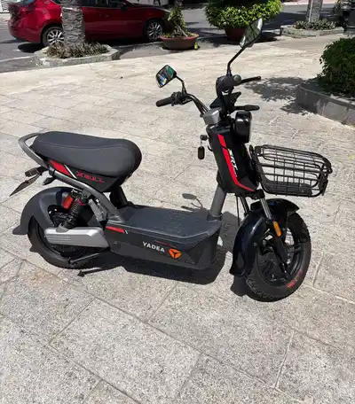 Yadea XBULL