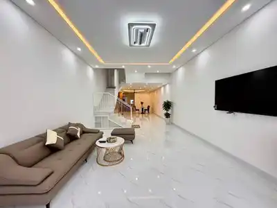 Аренда дома 3 этажа 4 спальни