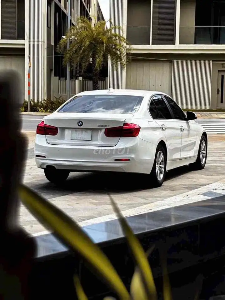 BMW 320i LCI 2016 Белый