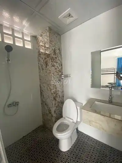 Меблированная комната с бассейном рядом с центром Дананга