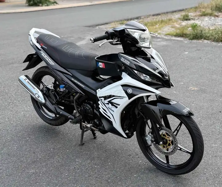 Yamaha Exciter 135 2014 черно-белый