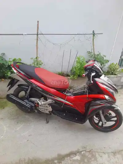 Honda Air Blade 2012 красно-чёрный