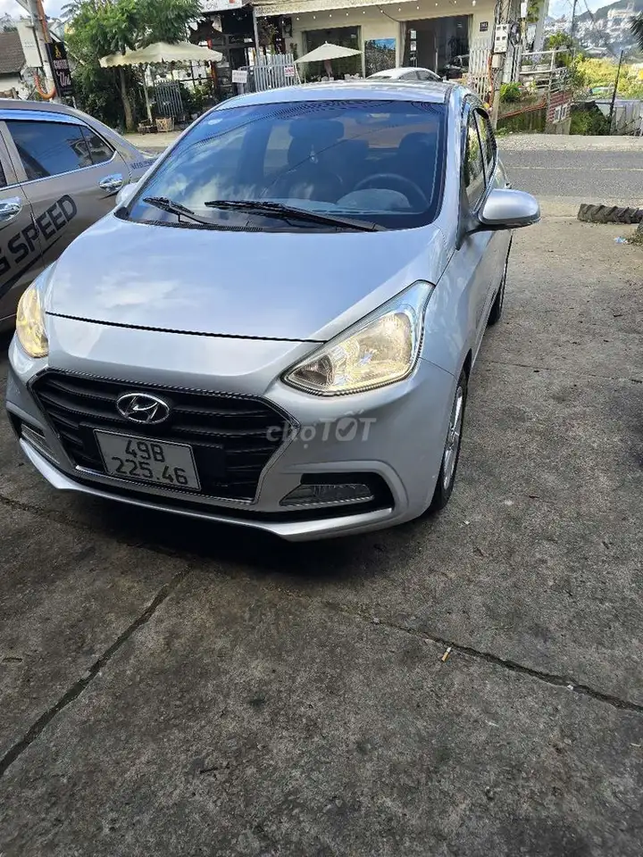 Hyundai i10 2019, МКПП, серебристый, 140808 км