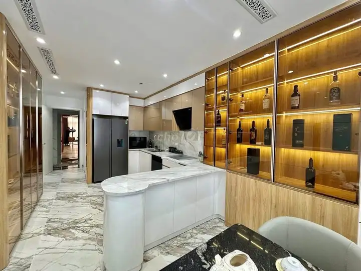 Bán nhà 7 tầng Phúc Đồng, Long Biên, full nội thất